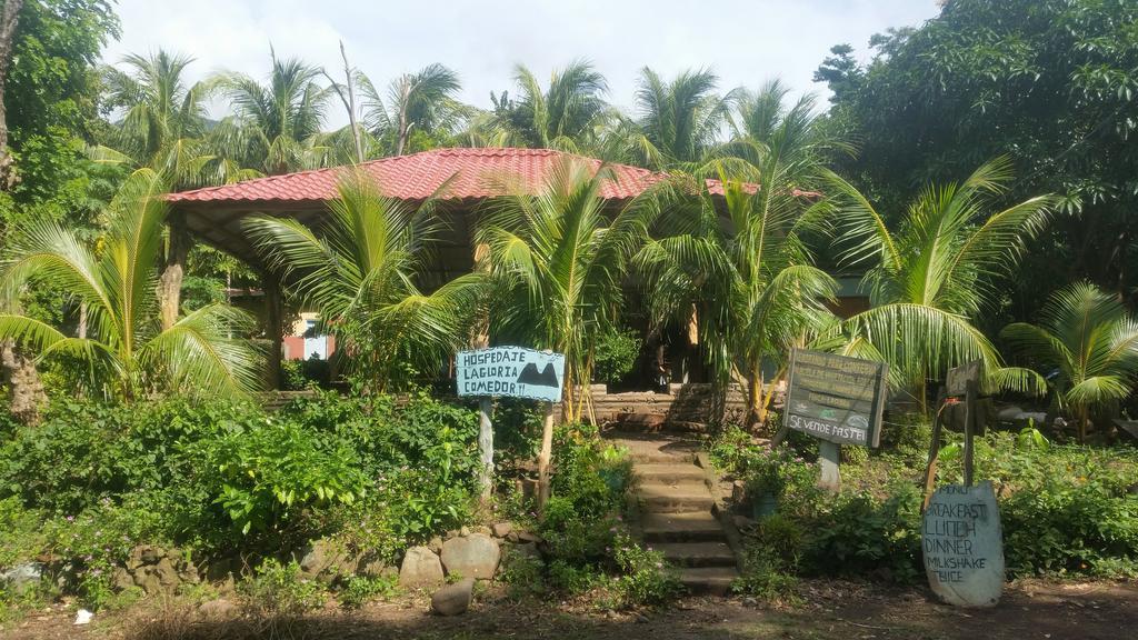 Hostal La Gloria Merida Exterior photo